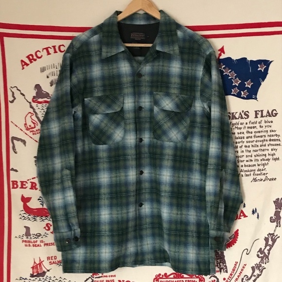 PENDLETON FLANNEL BOARD SHORT IN MENS SIZE MEDIUM - Picture 2 of 6